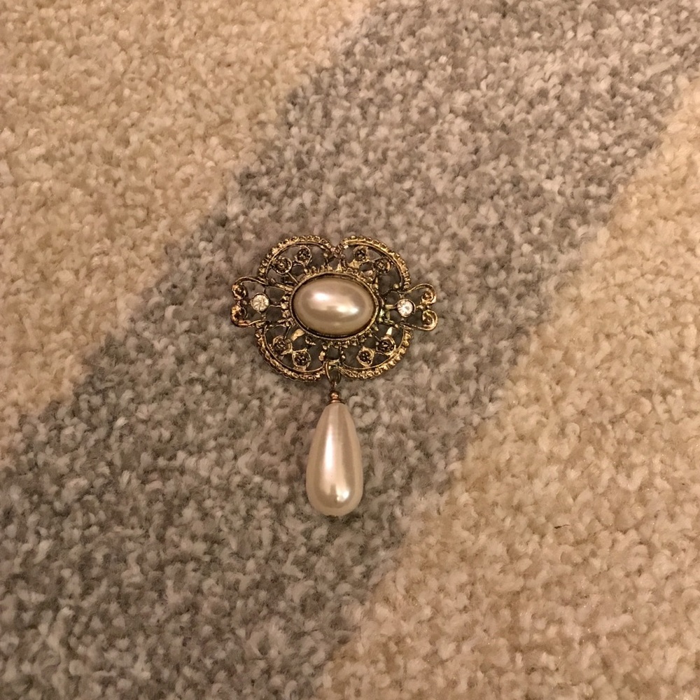 Pearl Brooch